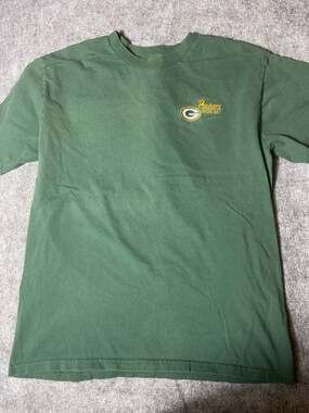 Vintage Green Bay Packers Embroidered Logo T-Shirt Size Large